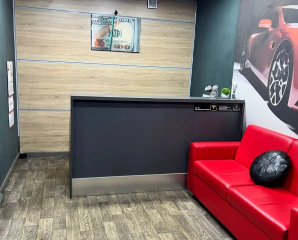 Клиентская зона ожидания